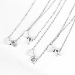 Ocelový náhrdelník přívěsek písmeno (4)