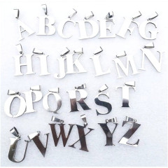 Ocelový přívěsek písmeno A-Z (2)